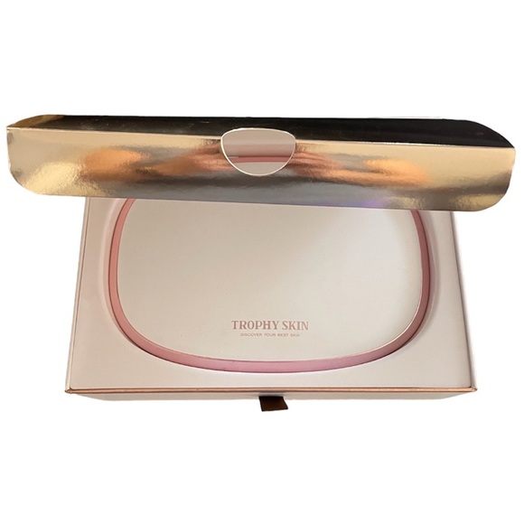 Trophy Skin Ultraderm MD - Picture 4 of 7